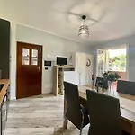 Lägenhet Il Gabbiano Bilocale Con Piscina, Garage E A/c. *