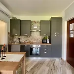 Lägenhet Il Gabbiano Bilocale Con Piscina, Garage E A/c. Loano