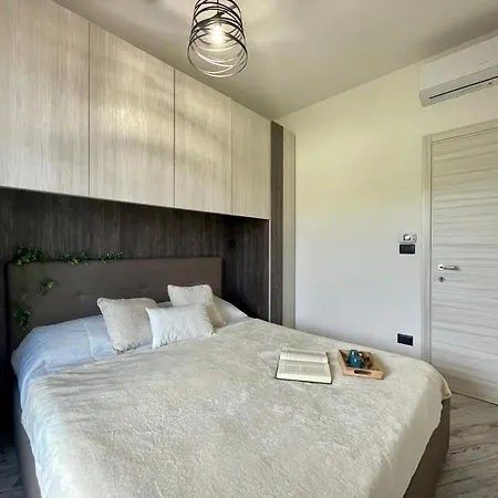 Il Gabbiano Bilocale Con Piscina, Garage E A/c. * Loano