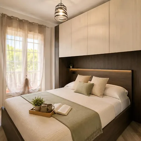 Il Gabbiano Bilocale Con Piscina, Garage E A/c. Διαμέρισμα Loano